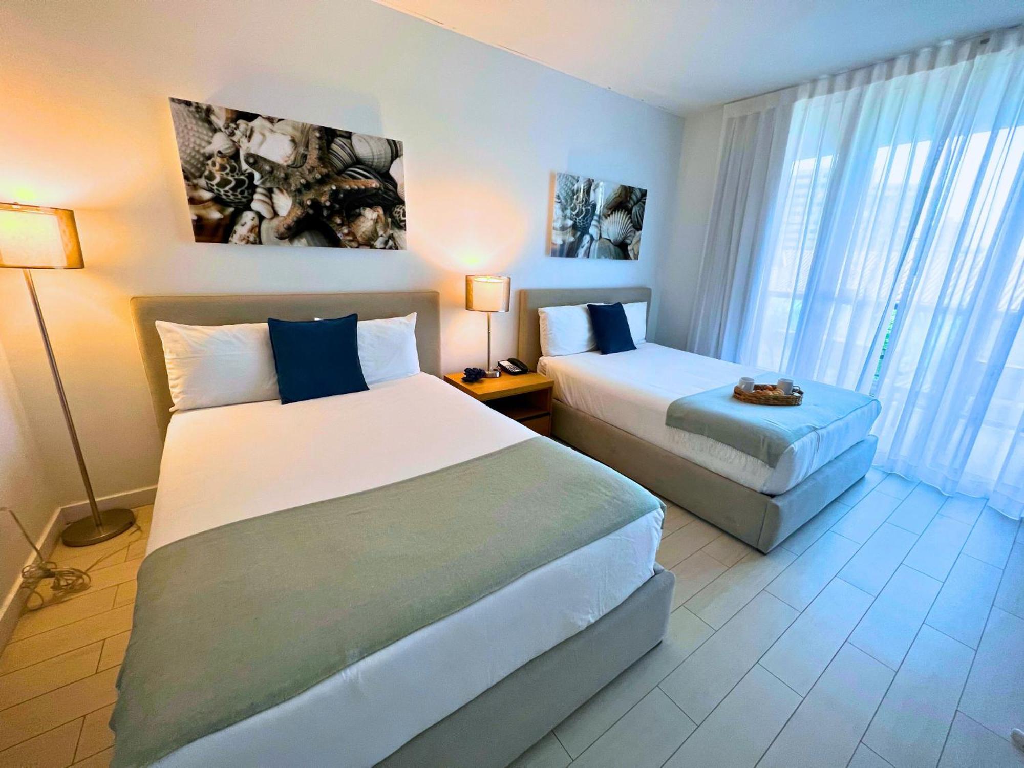Mvr Apartments At Beachwalk Resort Халландейл-Бич Экстерьер фото