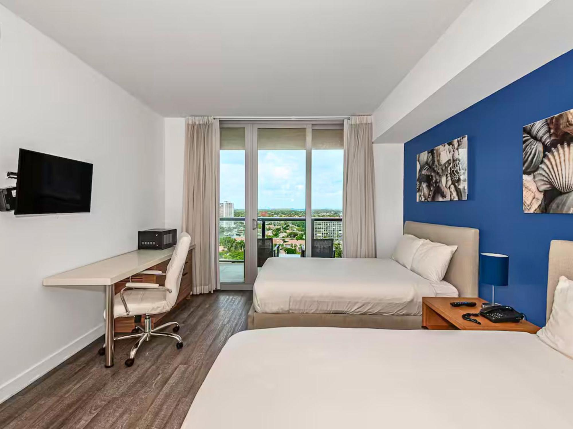 Mvr Apartments At Beachwalk Resort Халландейл-Бич Экстерьер фото